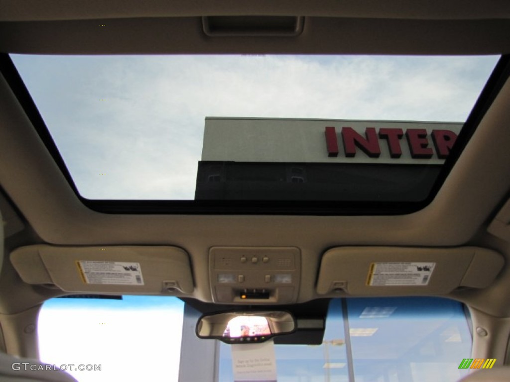 2010 STS 4 V8 AWD - Crystal Red Tintcoat / Cashmere photo #23