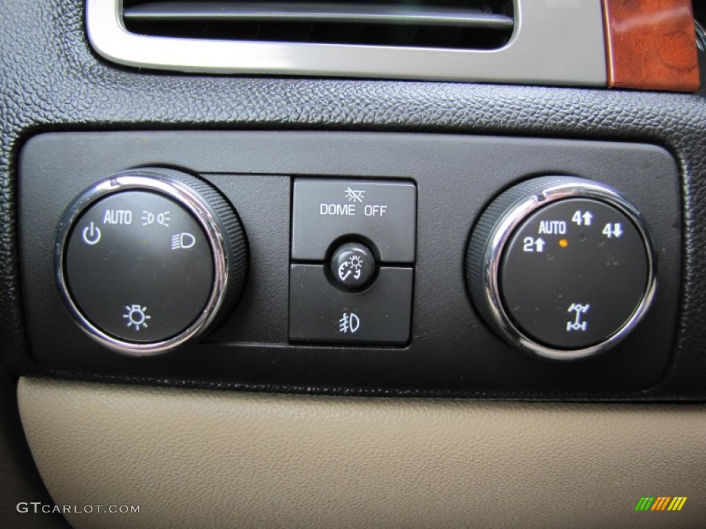2008 Chevrolet Suburban 1500 LTZ 4x4 Controls Photo #56065745