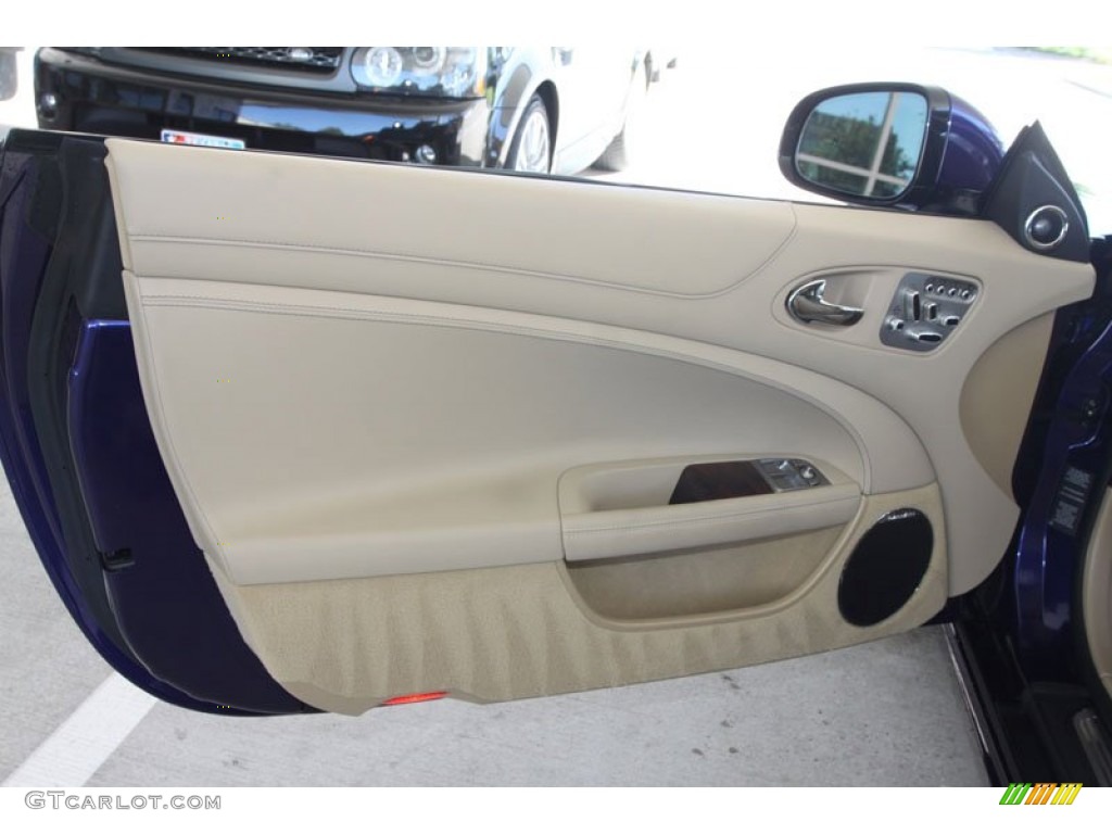 2011 Jaguar XK XKR Coupe Caramel/Caramel Door Panel Photo #56066787