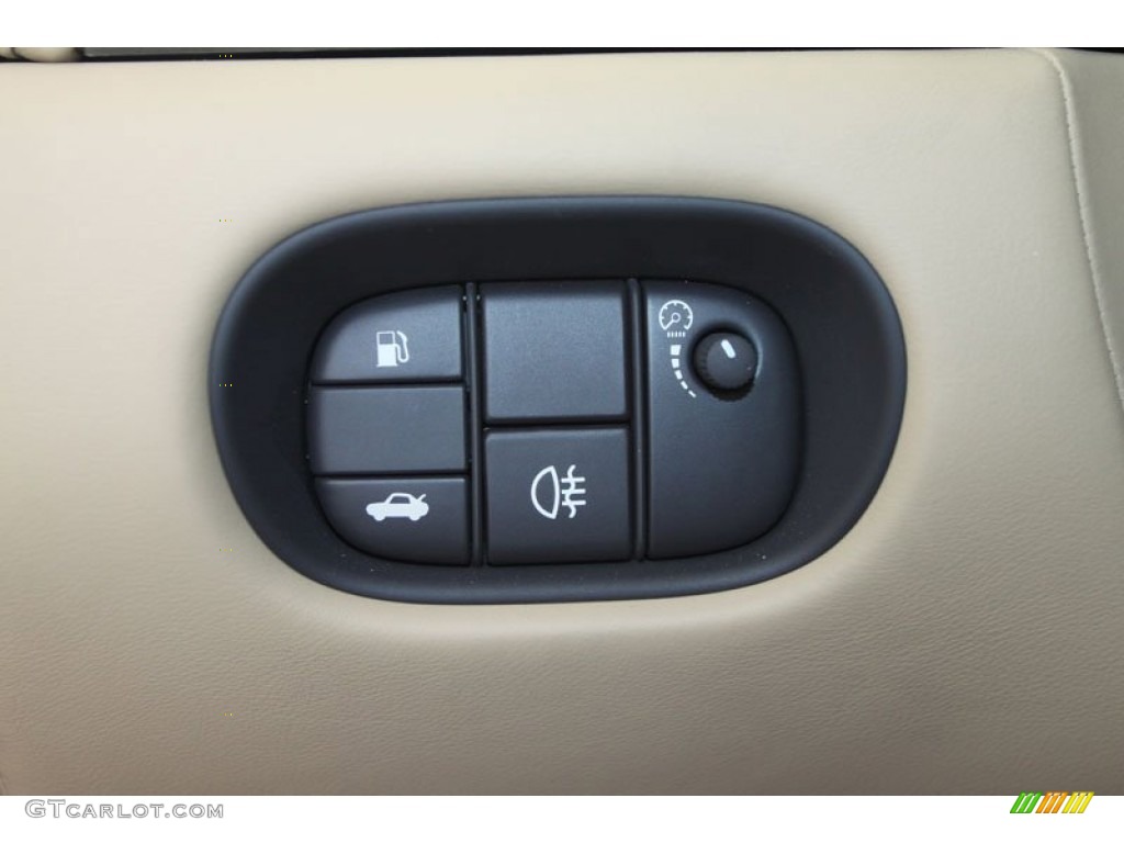 2011 Jaguar XK XKR Coupe Controls Photo #56066831