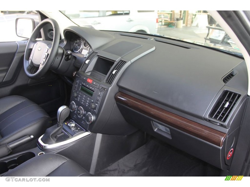 2011 Land Rover LR2 HSE Ebony Dashboard Photo #56069709