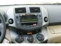 2011 Toyota RAV4 V6 4WD Controls