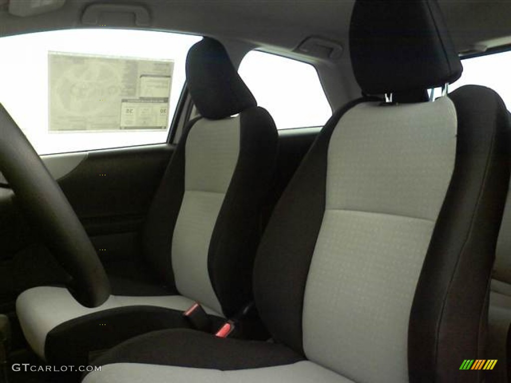 Ash Gray Interior 2012 Toyota Yaris L 3 Door Photo #56070623