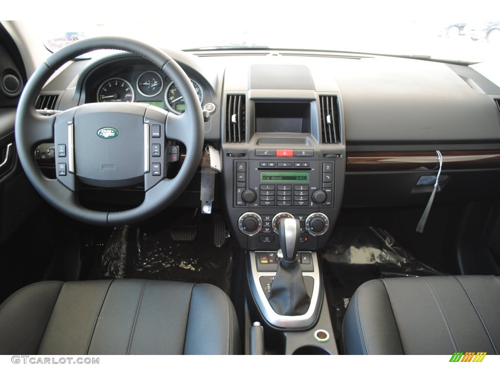 2011 Land Rover LR2 HSE Ebony Dashboard Photo #56071510