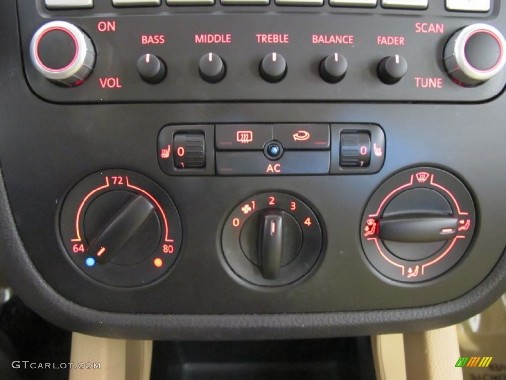 2008 Volkswagen Jetta SE Sedan Controls Photo #56071649