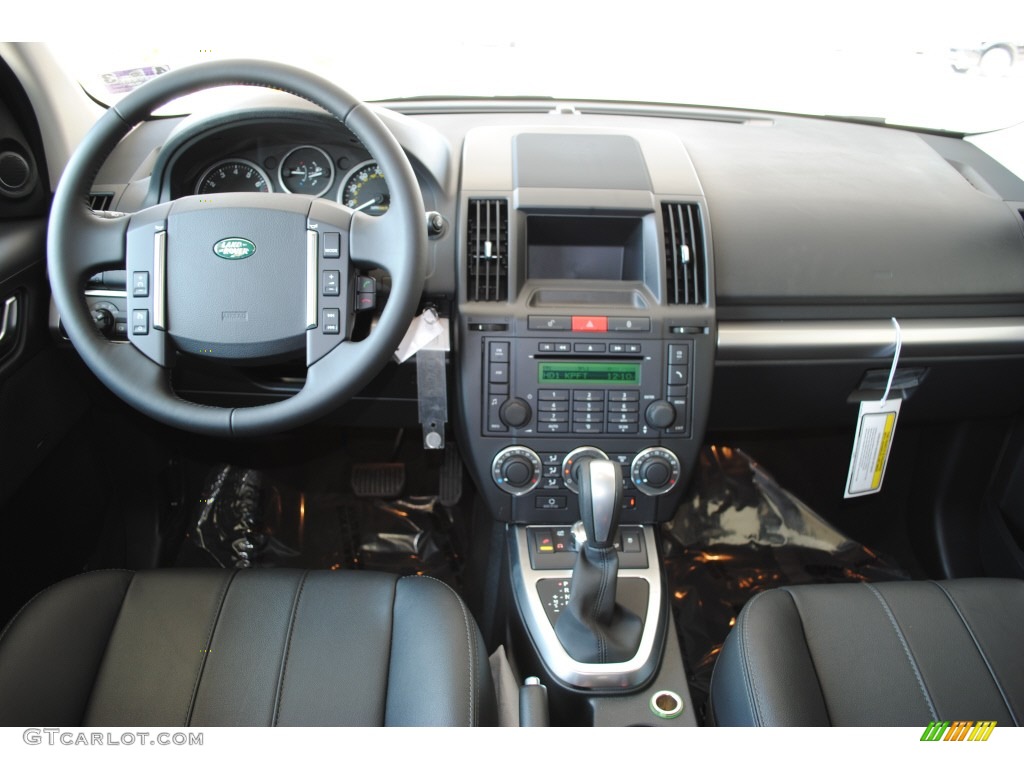 2011 Land Rover LR2 HSE Ebony Dashboard Photo #56072271