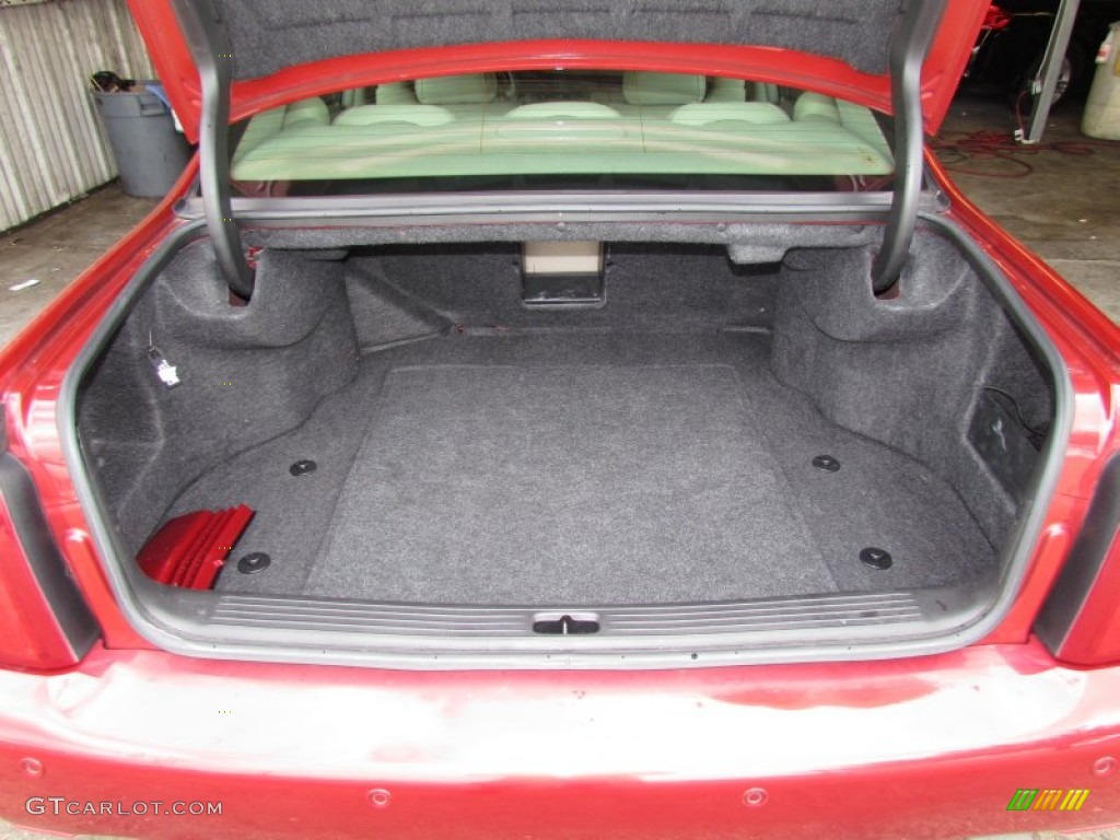 2005 Cadillac DeVille DTS Trunk Photo 56074871