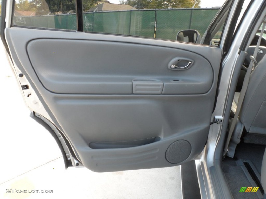 2003 Suzuki XL7 Limited 4x4 Gray Door Panel Photo #56075798