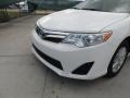 Super White - Camry LE Photo No. 10