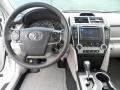 Super White - Camry LE Photo No. 27