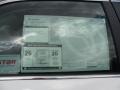 Super White - Camry LE Photo No. 37