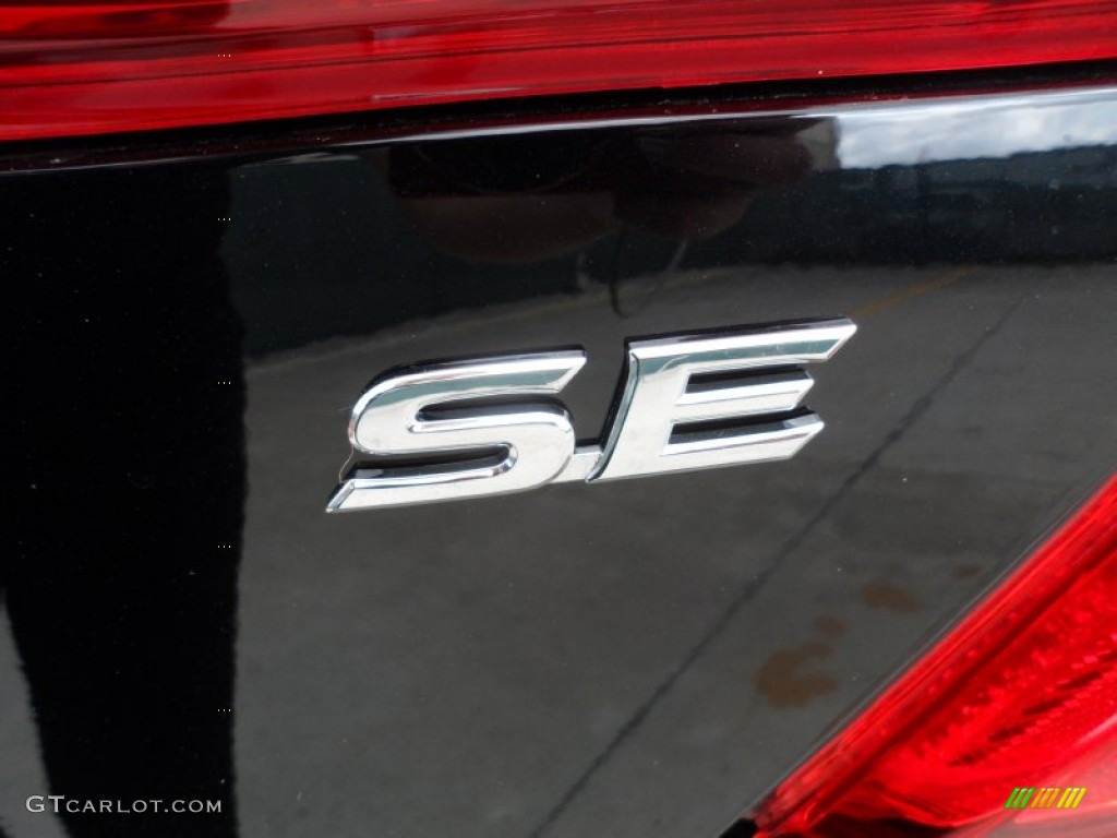 2012 Toyota Camry SE V6 Marks and Logos Photo #56077943