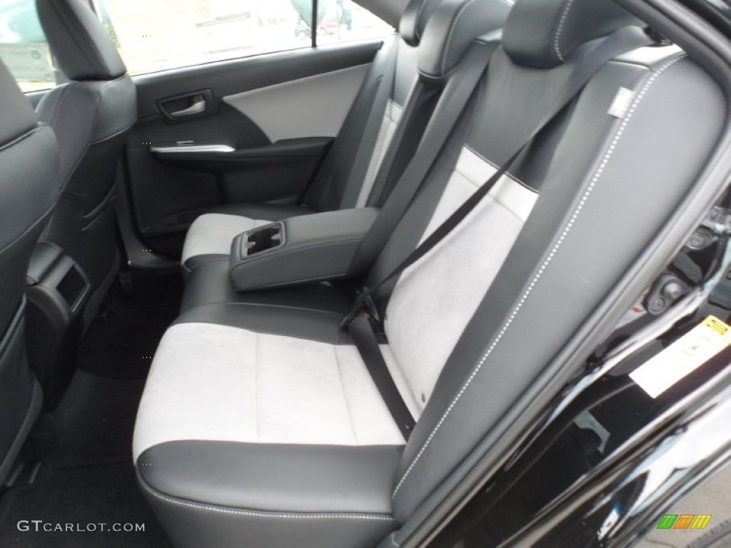 2012 Toyota Camry SE V6 interior Photo #56077989