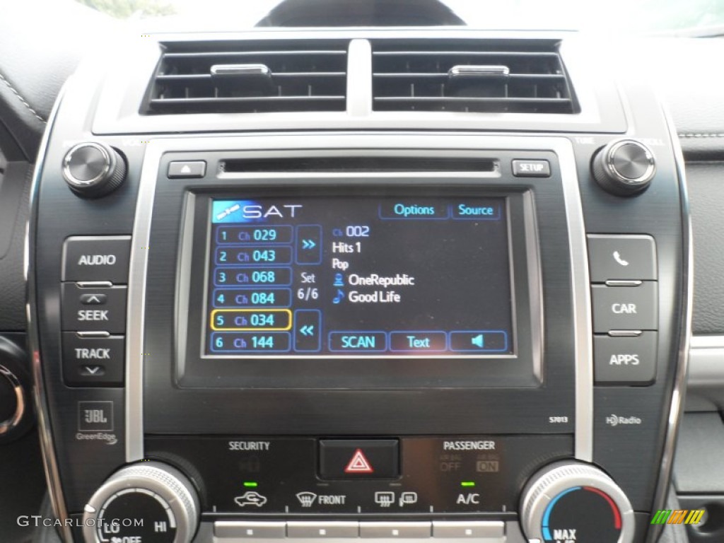 2012 Toyota Camry SE V6 Audio System Photos