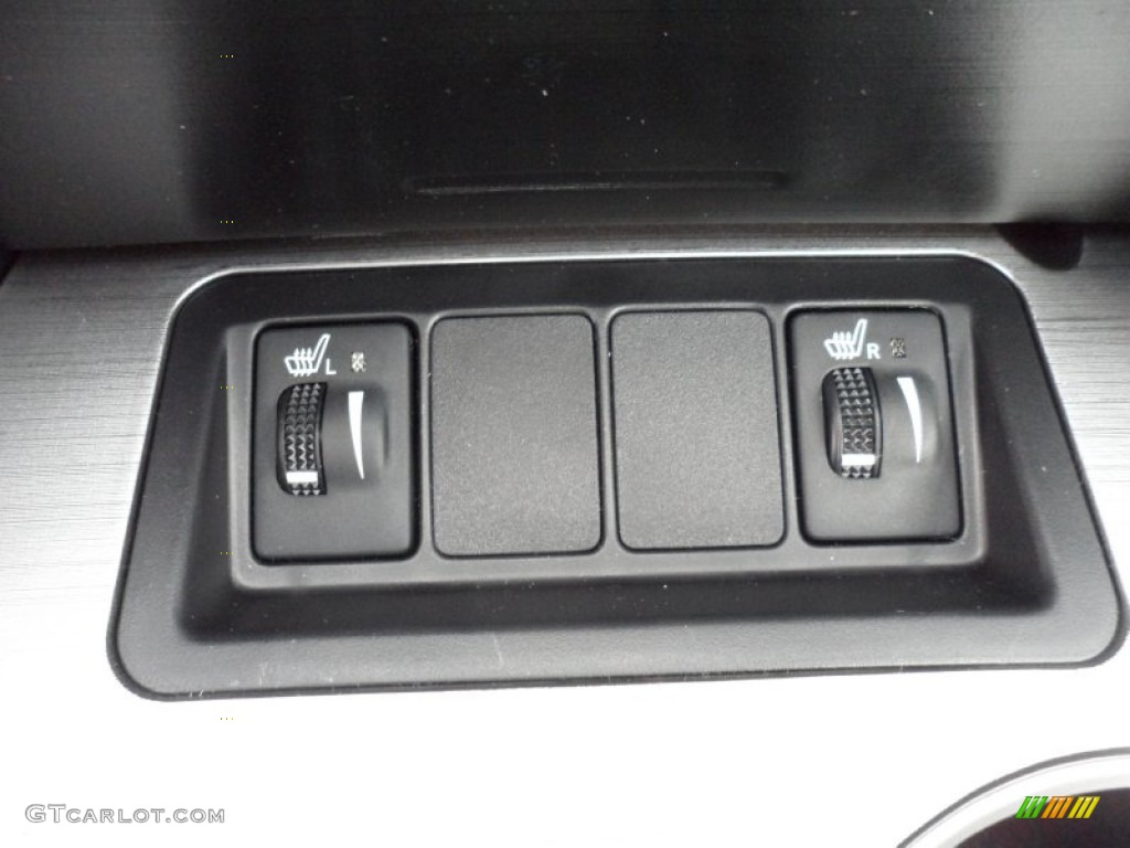 2012 Toyota Camry SE V6 Controls Photo #56078084