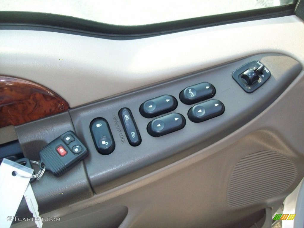 2002 Ford F350 Super Duty Lariat Crew Cab 4x4 Dually Controls Photo #56078090