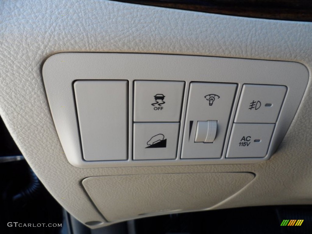2012 Hyundai Santa Fe Limited V6 Controls Photo #56081630