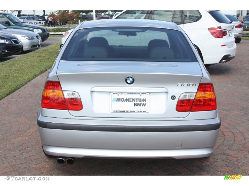 2002 3 Series 330i Sedan - Titanium Silver Metallic / Grey photo #8