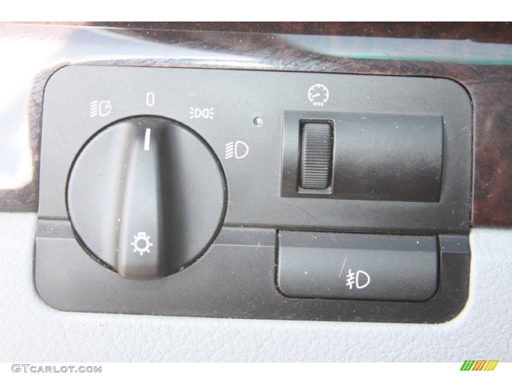 2002 3 Series 330i Sedan - Titanium Silver Metallic / Grey photo #28