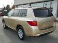 Sandy Beach Metallic - Highlander V6 4WD Photo No. 5