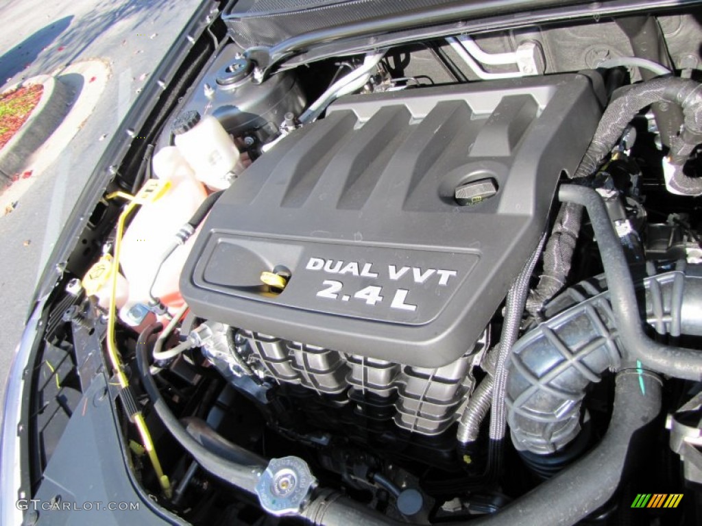 2012 Chrysler 200 Touring Sedan 2.4 Liter DOHC 16-Valve Dual VVT 4 Cylinder Engine Photo #56084936