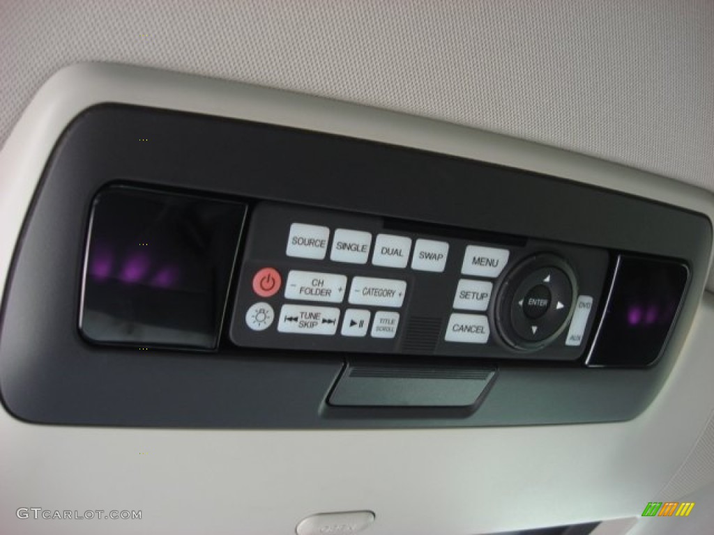 2011 Honda Odyssey Touring Elite Controls Photo #56085356