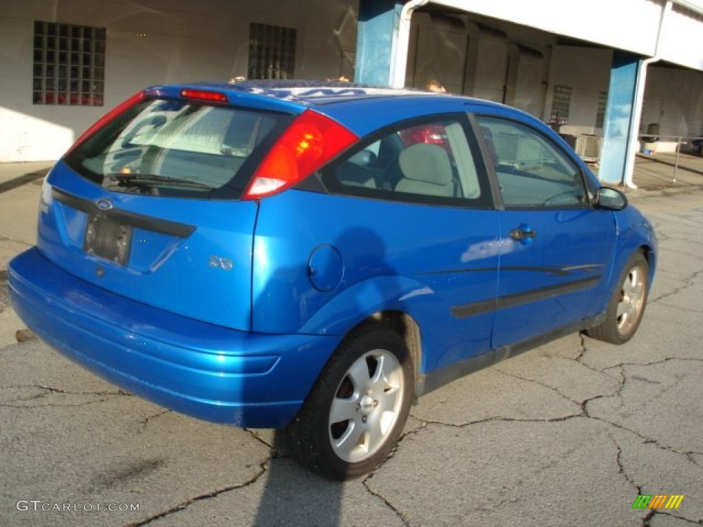 2001 Focus ZX3 Coupe - Malibu Blue Metallic / Medium Graphite Grey photo #8