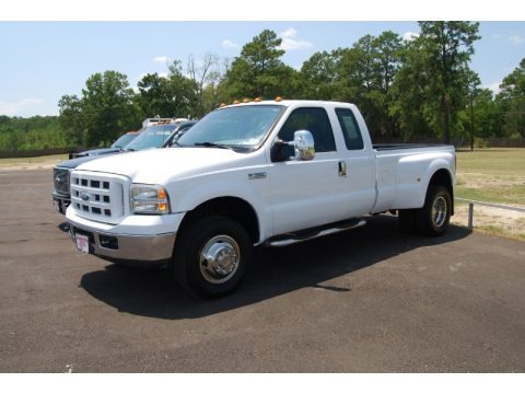 2006 Ford F350 Super Duty XL SuperCab 4x4 Data, Info and Specs