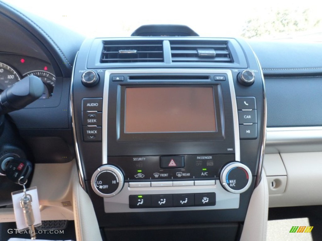 2012 Toyota Camry LE Controls Photo #56094818