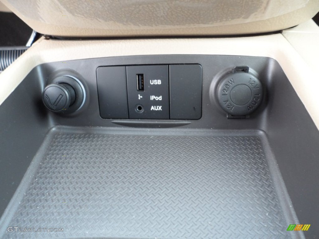 2012 Hyundai Santa Fe GLS Controls Photo #56095400