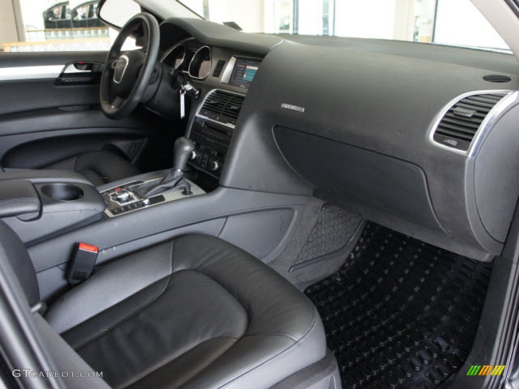 2009 Audi Q7 3.0 TDI quattro Black Dashboard Photo #56095874