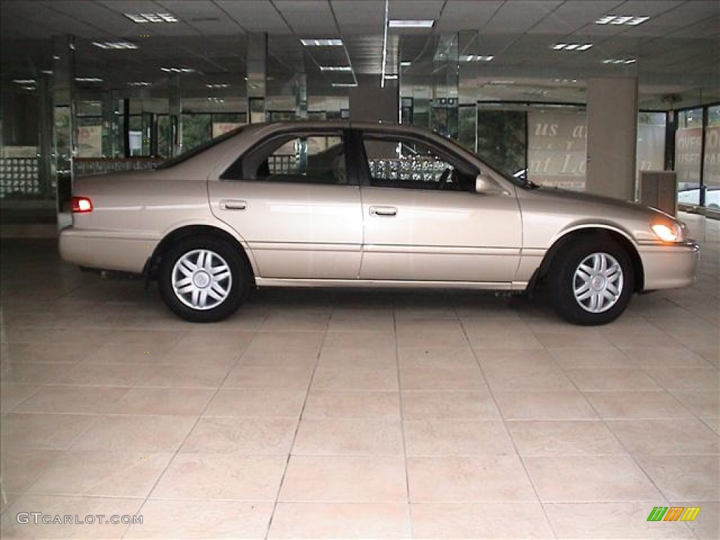 2000 Camry LE - Cashmere Beige Metallic / Oak photo #4