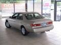 2000 Cashmere Beige Metallic Toyota Camry LE  photo #9