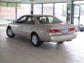 2000 Cashmere Beige Metallic Toyota Camry LE  photo #10