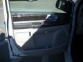 Stone White - Grand Caravan SXT Photo No. 8