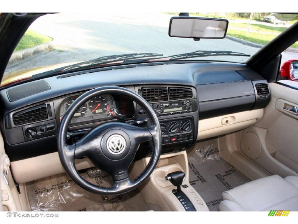 2001 Volkswagen Cabrio GLX Dashboard Photos