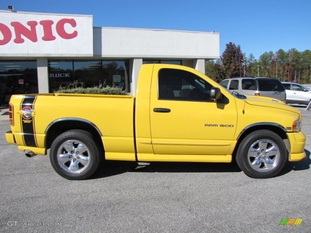 2004 Ram 1500 SLT Rumble Bee Regular Cab - Solar Yellow / Dark Slate Gray photo #8