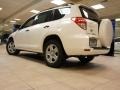 Super White - RAV4 4WD Photo No. 16