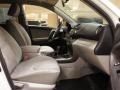 Super White - RAV4 4WD Photo No. 21