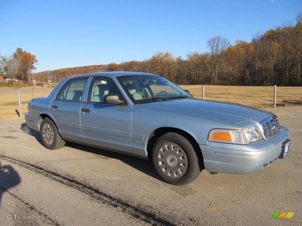 2005 Crown Victoria  - Light Ice Blue Metallic / Light Flint photo #1