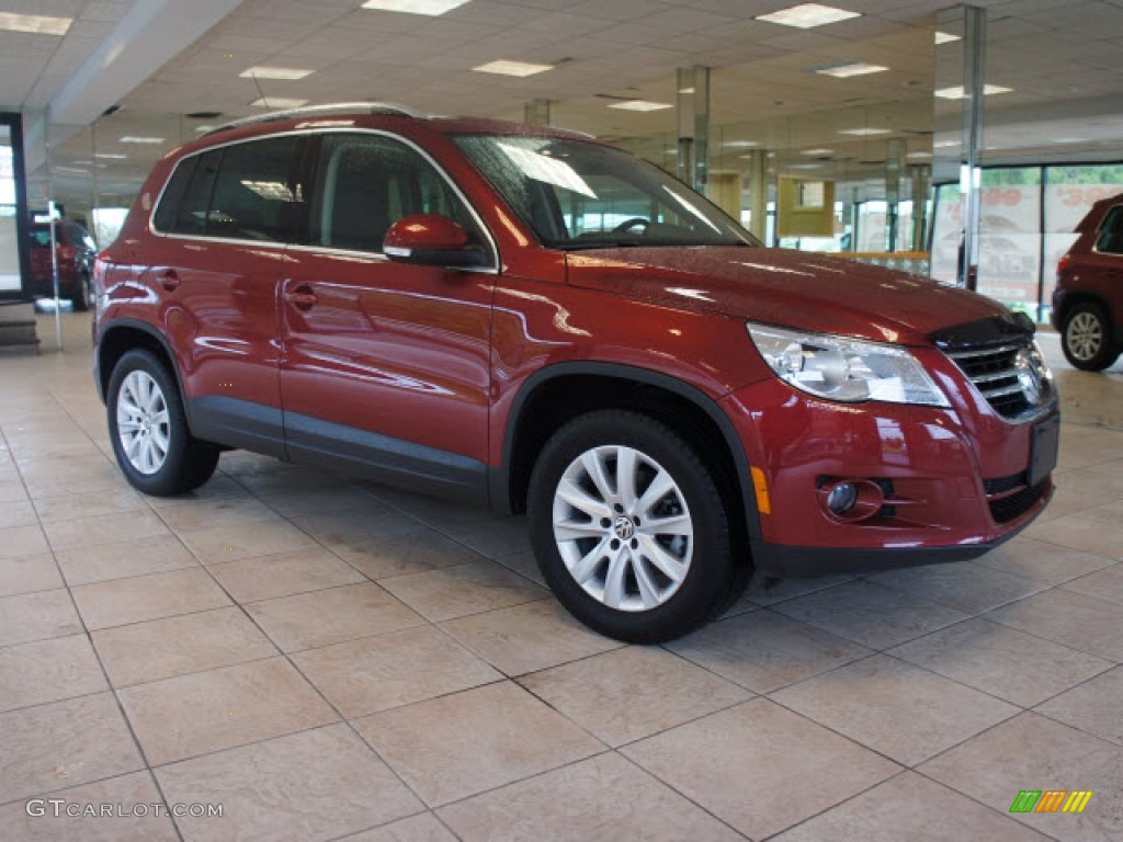 2009 Tiguan SE - Wild Cherry Metallic / Charcoal photo #1