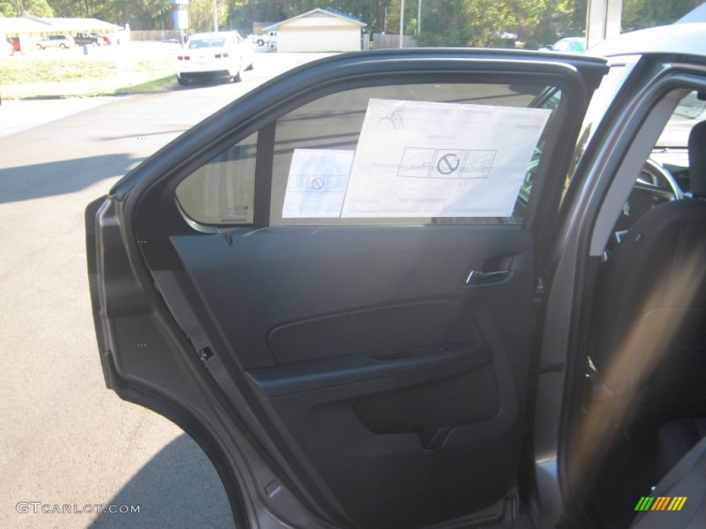 2012 Equinox LT - Mocha Steel Metallic / Jet Black photo #17