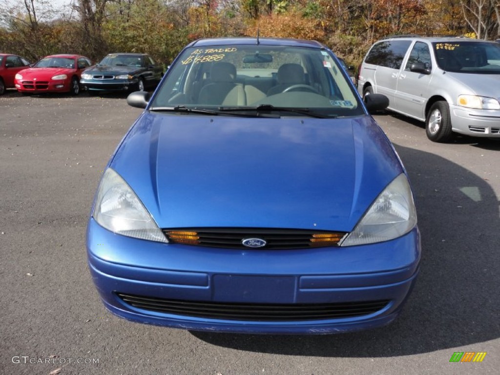 2003 Focus SE Sedan - French Blue Metallic / Medium Parchment photo #2