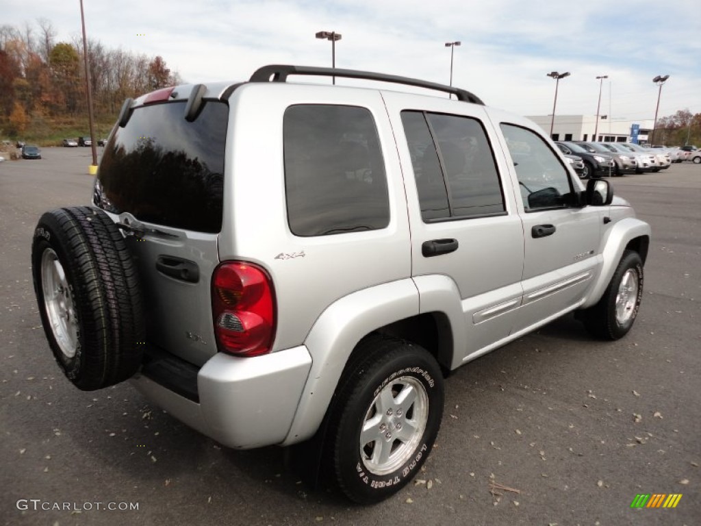 2002 Liberty Limited 4x4 - Bright Silver Metallic / Dark Slate Gray photo #7