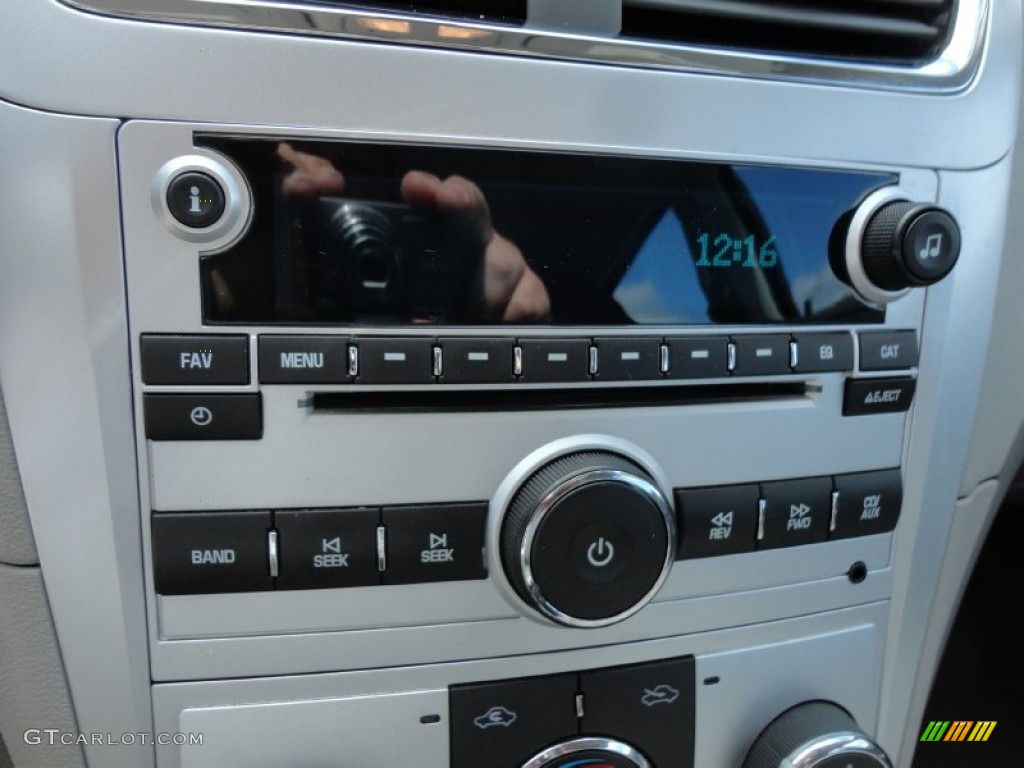 2010 Malibu LS Sedan - Imperial Blue Metallic / Titanium photo #21