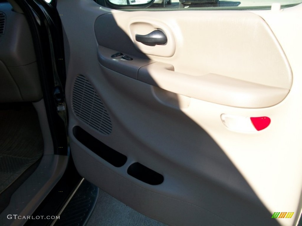 2002 F150 XLT Regular Cab - Dark Highland Green Metallic / Medium Parchment photo #12