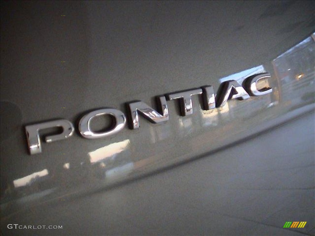 2007 Pontiac Solstice Roadster Marks and Logos Photo #56111965