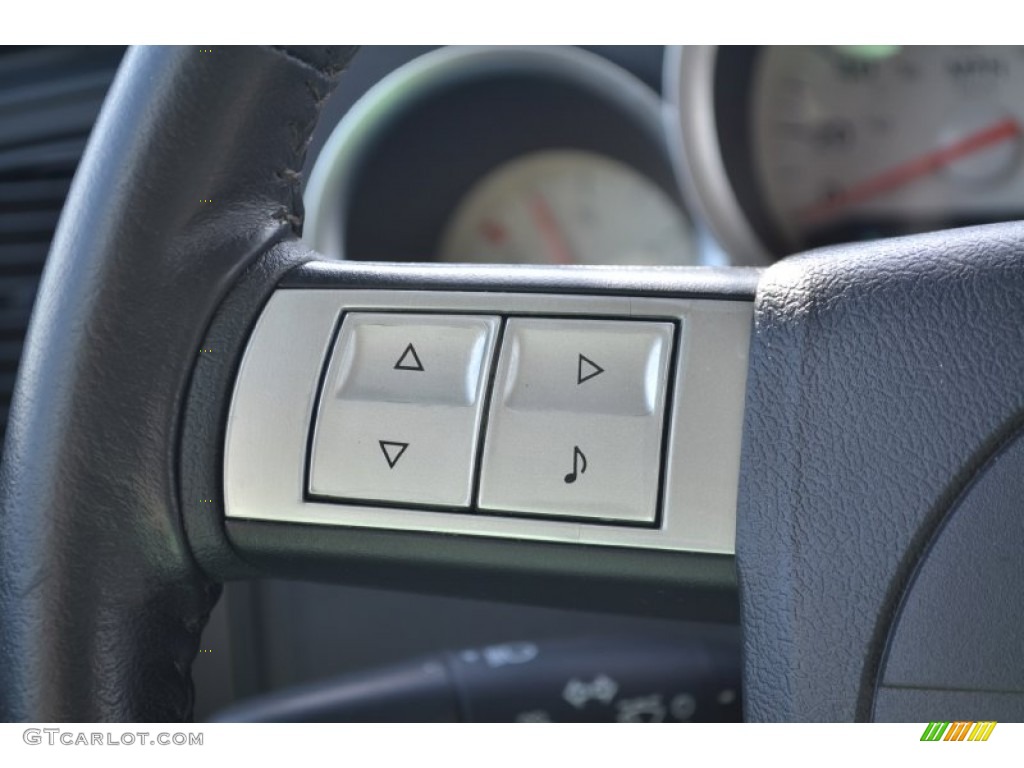2006 Dodge Magnum R/T Controls Photo #56112296