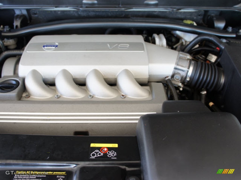 2008 Volvo XC90 V8 AWD Engine Photos