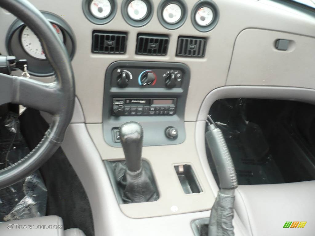 1995 Dodge Viper RT-10 Controls Photo #56114309